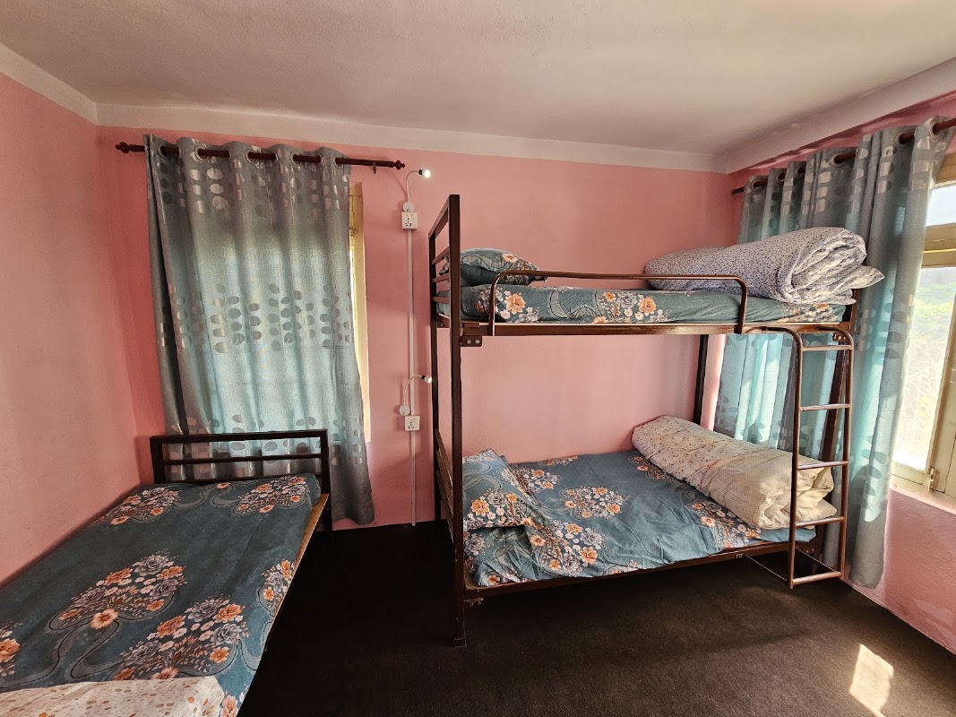 Early Bird Girls Hostel